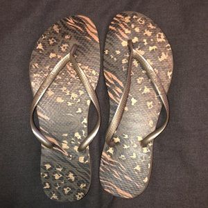 Havaianas flip flop kaki army green animal print size 39/40